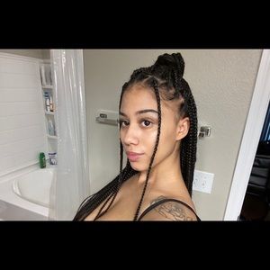 Meet your Posher, Vanessa